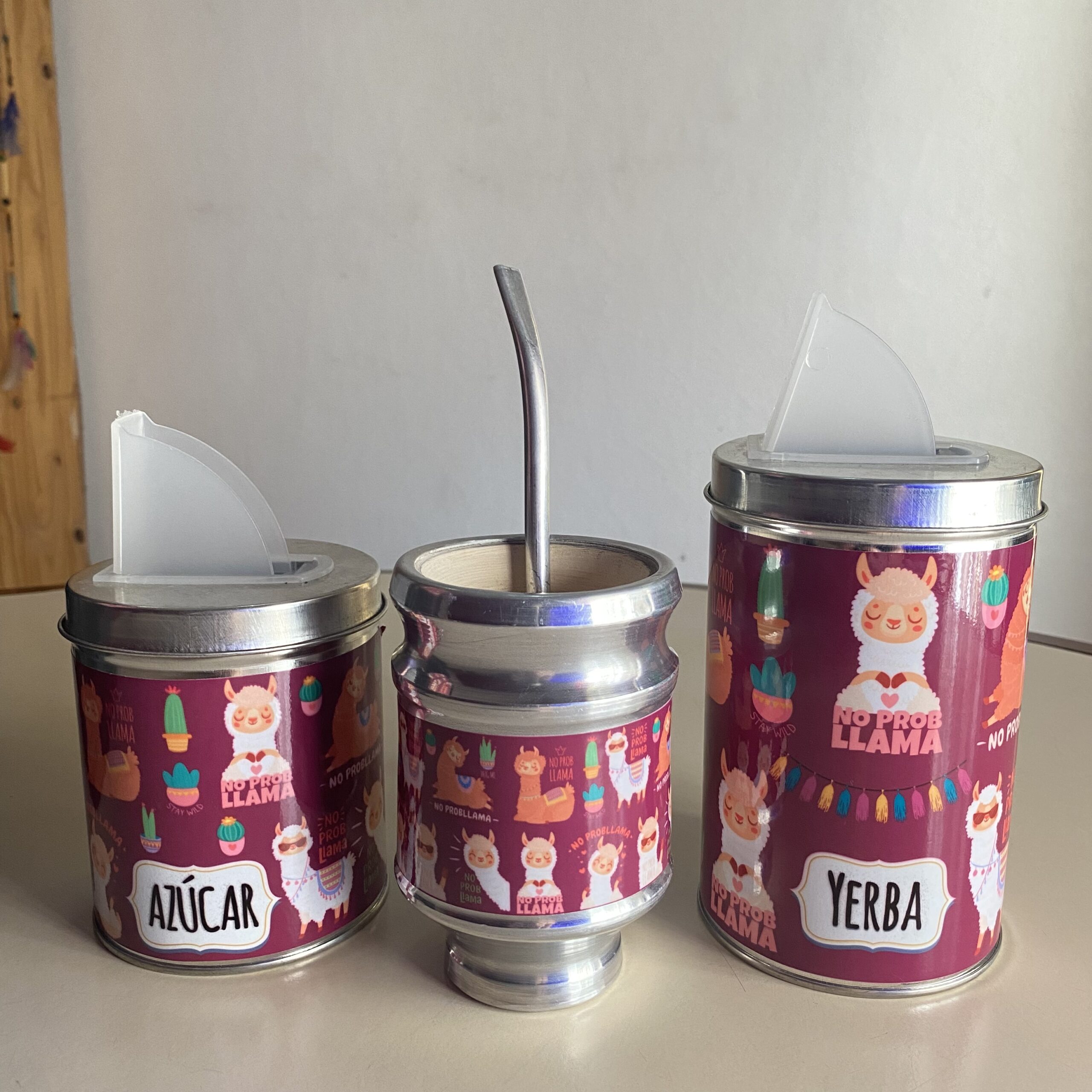 Set Matero Completo -2 (mate aluminio y madera+termo 1 lts.+yerbera+azucarera+bolso matero) - Image 3